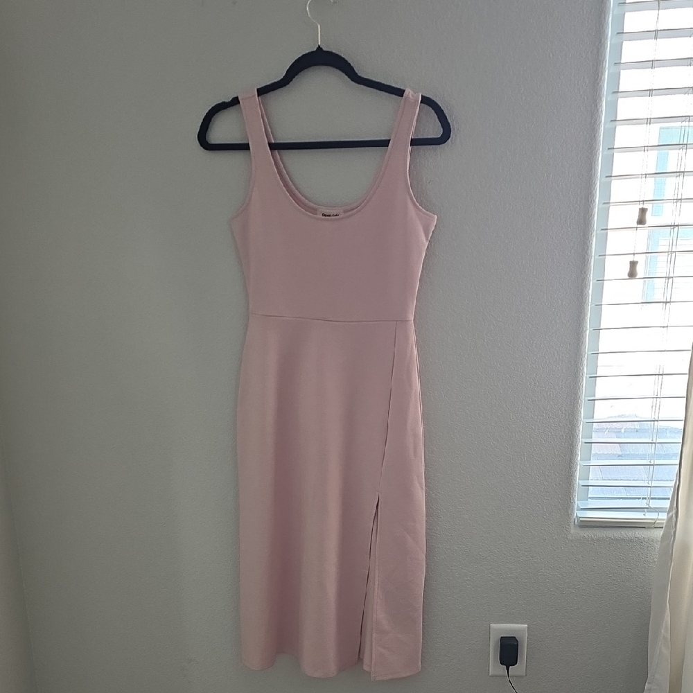 Chic Pink Midi Dress